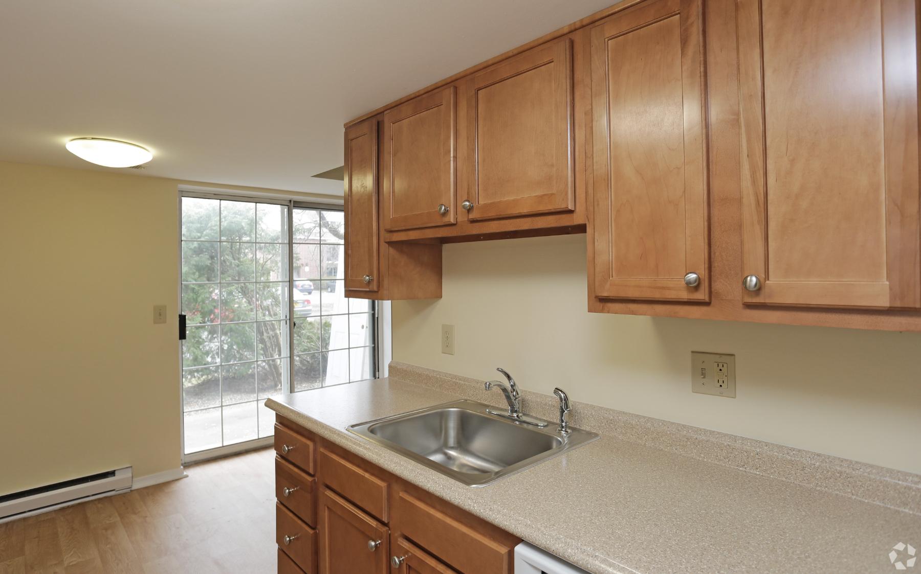 Carpenter Village Apartments Guilderland, NY Kitchen Carpenter Village Apartments Guilderland, NY Kitchen